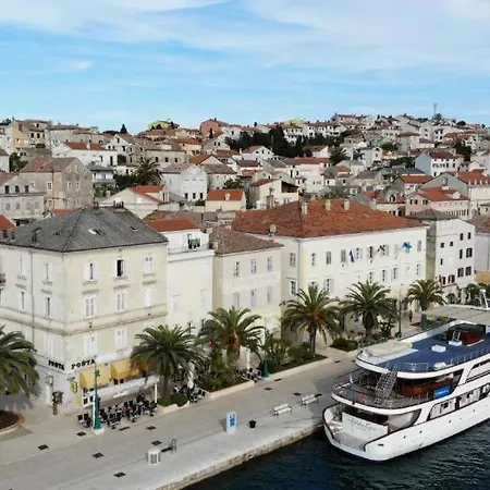 Ridzak Riva Mali Lošinj